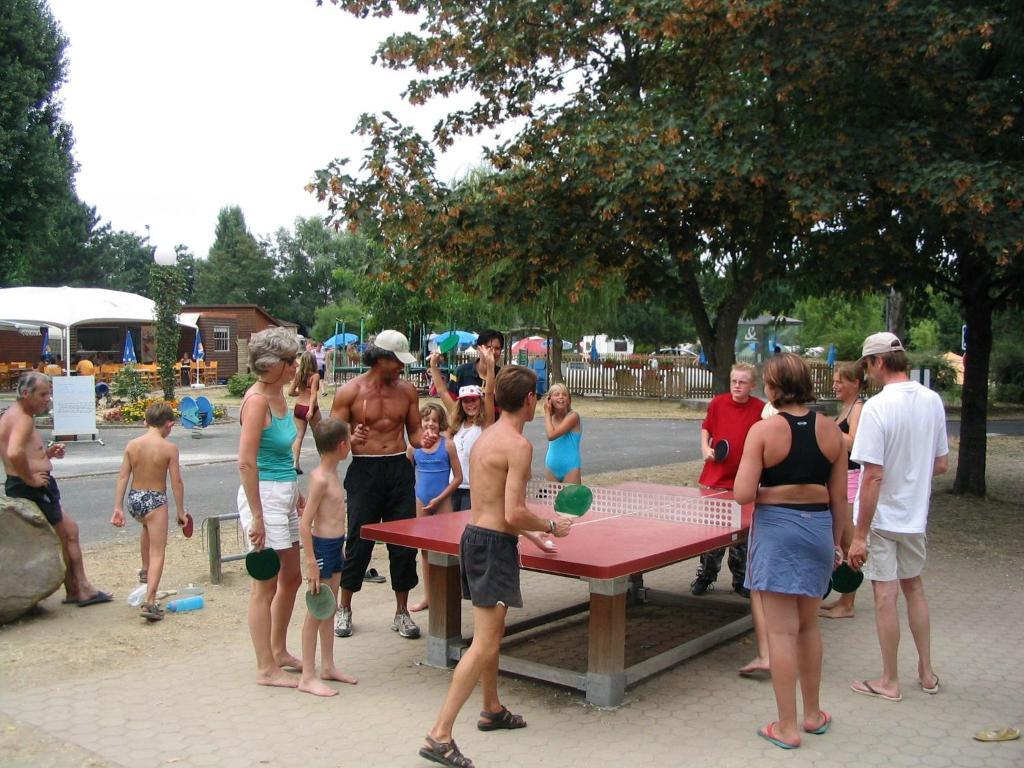 Camping La Belle Etoile Melun Zewnętrze zdjęcie